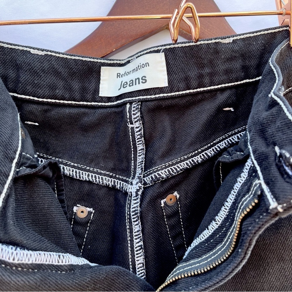 REFORMATION | COWBOY HIGH RISE STRAIGHT JEANS IN BLACK WASH SIZE 26 - Picture 6 of 8